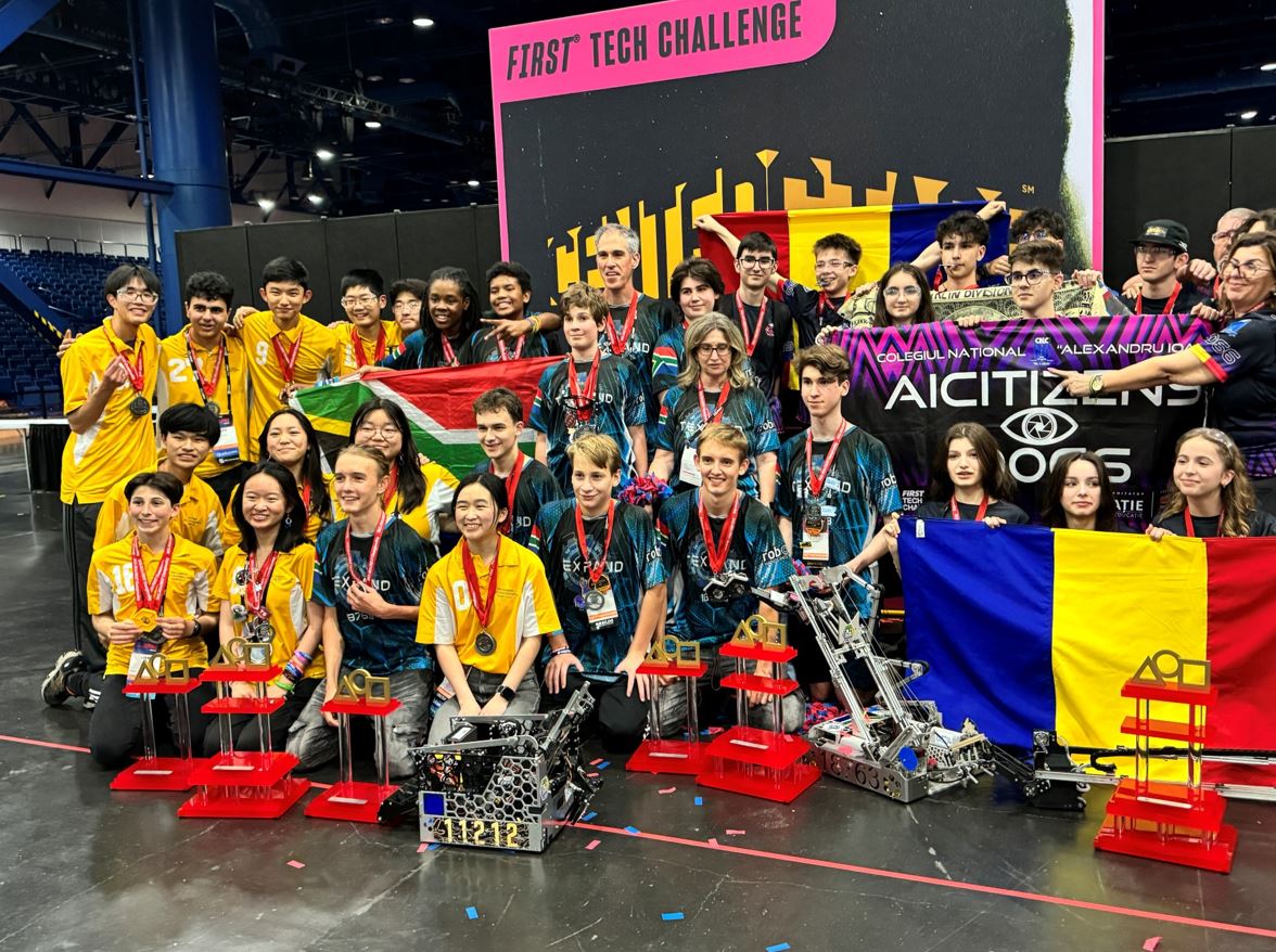 Young robotics team takes world title