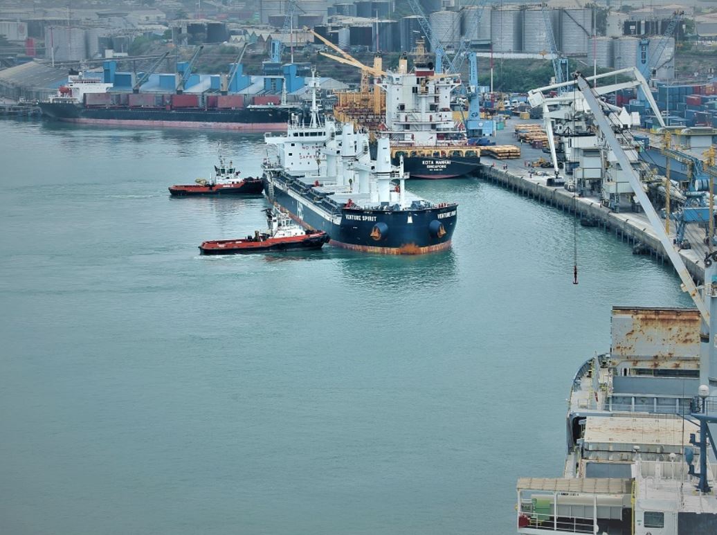 MV Amu Jameel container ship successfully docks at Malindi Port Kenya